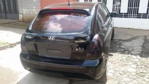 Hyundai accent 2009 usado ubicado en El Salvador Bolsas buenas Motor a toda prueba Millas 82000 2 puertas Acepto unidad a cuenta