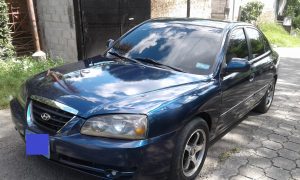 Hyundai Elantra 2005 ubicado en El Salvador Sedán Hyundai Elantra 2005, motor 2.4 cc, 109000 recorridos, combustible gasolina, transmisión automática, color azul