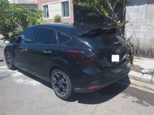 Vendo Ford Focus 2013 Titanium Edition. $7500 negociables, todo funcionando a la perfeccion, rin 17, a/c funcionando, sunroof, control de comandos por voz. Full cuero. Acepto Vehiculo a cuenta.
