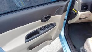 Hyundai Accent 2010 usado en San Salvador VENDO HYUNDAI ACCENT 2010 4 PUERTAS FULL EXTRAS $5,500 DOLARES NEGOCIABLES. TRASPASO DIRECTO 7 4 4 9 - 4 7 1 7 * AUTOMATICO * AIRE ACONDICIONADO * POLARIZADO * ALARMA DE FABRICA CON CIERRE CENTRAL * MOTOR 1.6 CON SISTEMA ECO AHORRO DE COMBUSTIBLE * POWER STEERING
