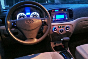 Hyundai Accent 2010 usado en San Salvador VENDO HYUNDAI ACCENT 2010 4 PUERTAS FULL EXTRAS $5,500 DOLARES NEGOCIABLES. TRASPASO DIRECTO 7 4 4 9 - 4 7 1 7 * AUTOMATICO * AIRE ACONDICIONADO * POLARIZADO * ALARMA DE FABRICA CON CIERRE CENTRAL * MOTOR 1.6 CON SISTEMA ECO AHORRO DE COMBUSTIBLE * POWER STEERING