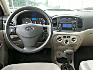 Hyundai Accent 2010 usado en San Salvador VENDO HYUNDAI ACCENT 2010 4 PUERTAS FULL EXTRAS $5,500 DOLARES NEGOCIABLES. TRASPASO DIRECTO 7 4 4 9 - 4 7 1 7 * AUTOMATICO * AIRE ACONDICIONADO * POLARIZADO * ALARMA DE FABRICA CON CIERRE CENTRAL * MOTOR 1.6 CON SISTEMA ECO AHORRO DE COMBUSTIBLE * POWER STEERING