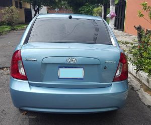 Hyundai Accent 2010 usado en San Salvador VENDO HYUNDAI ACCENT 2010 4 PUERTAS FULL EXTRAS $5,500 DOLARES NEGOCIABLES. TRASPASO DIRECTO 7 4 4 9 - 4 7 1 7 * AUTOMATICO * AIRE ACONDICIONADO * POLARIZADO * ALARMA DE FABRICA CON CIERRE CENTRAL * MOTOR 1.6 CON SISTEMA ECO AHORRO DE COMBUSTIBLE * POWER STEERING