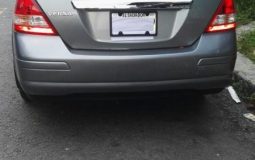 Nissan Versa 2010 usado ubicado en San Salvador Nissan Versa 2010 en condición excelente, con documentos en regla.