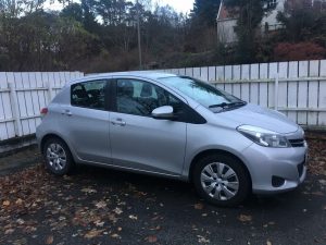 Toyota Yaris 2012 en perfecto estado de funcionamiento, mantenimientos al dia. 5puertas con 47.919 kms único dueño. Aire acondicionado, alarma seguros electricos radio, llantas en buen estado, antenimiento al día...