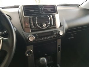 TOYOTA LAND CRUISER PRADO 2011 DE AGENCIA, MANTENIMIENTO DE AGENCIA, 6 VELOCIDADES Y RETROCESO