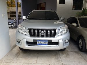 TOYOTA LAND CRUISER PRADO 2011 DE AGENCIA, MANTENIMIENTO DE AGENCIA, 6 VELOCIDADES Y RETROCESO