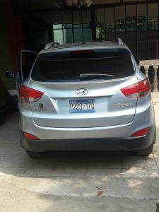 Hyundai Tucson 2012: - Precio $11,900 NEGOCIABLES - 100,000 Km - Camioneta de Agencia - Motor de 4 cilindros 2.0 DOCH - Transmisión Estandar - Paquete electrico