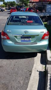 Toyota Yaris 2009: - Precio $6,300 Negociables - 84,000 Millas - Pintura de fabrica - Air bag (Bolsas buenas) - Interior impecable - Motor 1.5 economico (A toda prueba)