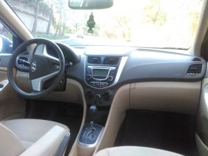vendo hyundai accent 2012, secuencial de 6 velocidades, motor 1.6 con sistema eco(carrito muy económico bueno para el uso diario), bolsas buenas, tapicería bien cuidada, cero códigos ni pilotos encendidos en fin un carro muy cómodo con buena fuerza y económico, me puede contactar al cel/wap74510010