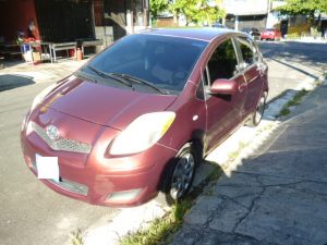 Vendo Toyota Yaris 2009, Hatchback, Automatico, 4 puertas, full extras (vidrios y espejos electricos, cierre central), alarma de fabrica, cd player con entrada auxiliar, A/C, polarizado, motor 1.5L vvt-i, muy económico, $6500 Precio Negociable!, Inf. al correo ó 79502922
