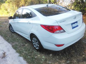 vendo hyundai accent 2012, secuencial de 6 velocidades, motor 1.6 con sistema eco(carrito muy económico bueno para el uso diario), bolsas buenas, tapicería bien cuidada, cero códigos ni pilotos encendidos en fin un carro muy cómodo con buena fuerza y económico, me puede contactar al cel/wap74510010