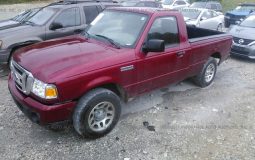 Vendo Pick Up Ford Ranger 2010 (a reparar), Vealo YA!!! en Aduana, Automático, Full Extras (Vidrios y espejos electricos, cierre central), Bolsas buenas, 4 cil., $5600, Inf. al correo ó 79502922