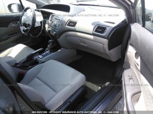 Vendo Honda Civic 2014 LX (a reparar), Vealo YA!!! Fuera de Aduana, Automático, Full Extras (vidrios y espejos eléctricos, cierre central), $7200, Inf. al correo ó 79502922