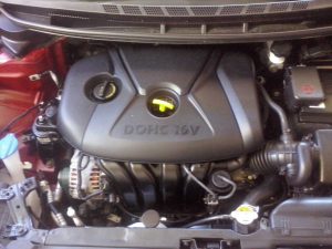 Vendo KIA Forte 2015, Sedan, 4 puertas, Automatico-Secuencial, full extras (vidrios y espejos eléctricos, cierre central), cd player con USB, bluetooth y entrada auxiliar, A/C, motor 1.8L muy económico, bolsas buenas, $8800 ¡Precio Negociable!, Inf. al correo ó 78564889