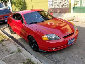 Hyundai Tiburon 2004 solo 129000 recorridos, motor completamente impecable, con motor de 4 Cilindros 2.0 el mismo del hyundai elantra 2004 al 2010, aire al helado,suspensión perfecta, motor impecable, 0 ruidos, pintura tapicería suspensión, super cuidada, precioso