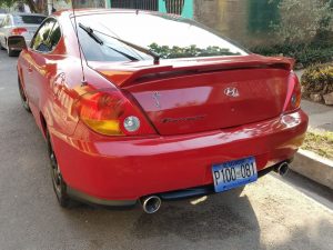 Hyundai Tiburon 2004 solo 129000 recorridos, motor completamente impecable, con motor de 4 Cilindros 2.0 el mismo del hyundai elantra 2004 al 2010, aire al helado,suspensión perfecta, motor impecable, 0 ruidos, pintura tapicería suspensión, super cuidada, precioso