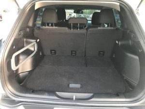 Jeep Cherokee 2015 *motor 2.4 cilindros automática *MP3,AUX,BLUETOOTH,USB. *Rines especiales 17” (ABS) *pantalla touch cámara de retroceso *A/C full
