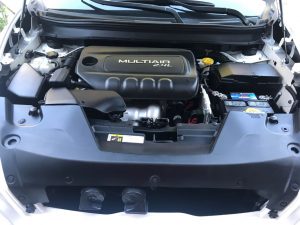 Jeep Cherokee 2015 *motor 2.4 cilindros automática *MP3,AUX,BLUETOOTH,USB. *Rines especiales 17” (ABS) *pantalla touch cámara de retroceso *A/C full