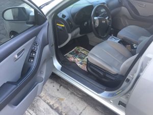 Hyundai Elantra 2009, Vidrios electricos, Frenos ABS, Disco de frenos en las 4 Ruedas, Cero codigos, Motor en buenas Condiciones, NO Calienta, No quema Aceite, Trasmisión automatica, Tapiceria en Optimas Condiciones, Mortiguación Nitida, Recien Cambiados los Dos Amartiguadores Traseros,