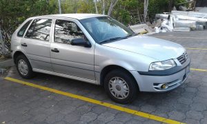 Volkswagen Golf 2003 usado ubicado en San Salvador, El Salvador El Carro es motor 1000 es super económico , solo que tiene detalles de pintura y algunos en el interior como el asiento del conductor esta fijo. Algunos detalles en el tablero. Pero esta trabajando bastante bien. Poco uso, Documentos en regla