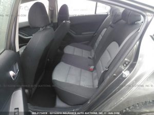 Vendo Kia Forte 2014 (a reparar), Reservelo YA!!! Estara en Aduana en aproximadamente 28 días, Automático, Full Extras (vidrios y espejos eléctricos, cierre central), rines, $5600, Inf. al correo ó 79502922