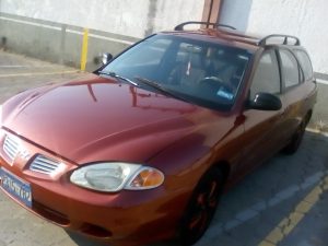 Hyundai Elantra 1996 usado ubicado en Soyapango, El Salvador MOTOR 1800 AUTOMATICO BATERIA, RADIADOR Y CONDENSADOR RECIEN INSTALADOS