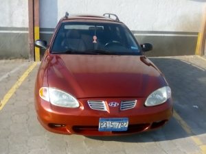 Hyundai Elantra 1996 usado ubicado en Soyapango, El Salvador MOTOR 1800 AUTOMATICO BATERIA, RADIADOR Y CONDENSADOR RECIEN INSTALADOS
