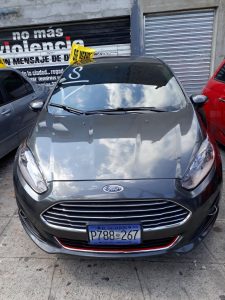 Ford Fiesta 2015 usado a la venta en El Salvador ¡¡A LA VENTA FORD FIESTA 2015!! -Cilindraje: 1600cc -Kilometraje: 15 mil millas -Automatico. -Rines Especiales. -Camara de retroceso. -Sensores de impacto. -Pantalla.