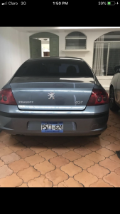 Vendo Peugeot 407 2007 Color azul oscuro, en muy buen estado Carro de agencia contacto Ediberto Reyes 7910 0754