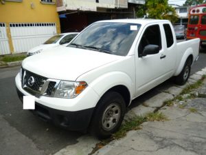 Vendo Pick Up Nissan Frontier 2014, Automático, Extracab., 4 cil., cdplayer con entrada auxiliar, protector de cama, polarizado, "Recibo Vehiculo a cuenta", $10500 ¡Precio Negociable!, Inf. al correo ó 79278982