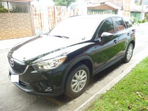 Vendo Mazda CX5 2013, transmisión mecánica, tecnología skyactiv, A/C, motor 2.0L, 4 cil., muy económica, full extras (vidrios y espejos eléctricos, cierre central), alarma de fabrica,