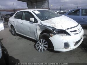 Vendo Toyota Corolla 2012 (a reparar), Vealo YA!!!, en Aduana, Automático, Bolsas buenas, Full Extras (vidrios y espejos eléctricos, cierre central), $5900, Inf. al correo ó 79278982