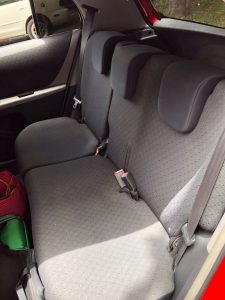 Toyota Yaris 2009 usado ubicado en San Salvador, El Salvador VENDO SOLO VENDO Toyota Yaris Hatchback 2009 Motor 1.5L VVTi, automático, súper económico, carro de uso familiar, 4 puertas, aire acondicionado helando bien