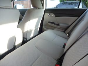 Vendo Honda Civic 2014, Automático, 4 puertas, full extras (vidrios y espejos eléctricos, cierre central), CD player con USB y entrada auxiliar, camara de retroceso, A/C, alarma de fabrica, muy económico, "Recibo Vehiculo a cuenta", $8800 ¡Precio Negociable!, Inf. al correo ó 79278982