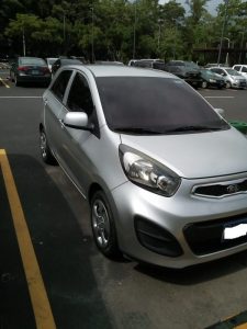 Vendo KIA Picanto 2013 de agencia un solo dueño. Motor 1.2 super económico, cuando la gasolina está incrementando de precio es buena opción un carro economico.
