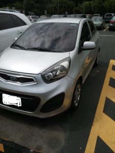 Vendo KIA Picanto 2013 de agencia un solo dueño. Motor 1.2 super económico, cuando la gasolina está incrementando de precio es buena opción un carro economico.
