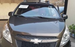 Chevrolet Spark 2012, standard, de agencia, aire acondicionado nítido, vidrios eléctricos parte delantera, rines especiales, 80,000 km, poco kilometraje, pintura e interior en buen estado carro muy económico, 4 puertas, $5,500 NEGOCIABLES, traspaso directo. Tel. 7450-2239