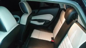 Ford fiesta SES 2012 FORD FIESTA 2012 - Sistema de encendido con botón START/STOP-Llave de proximidad - Asientos de cuero (negro y blanco) - Sunroof automatico