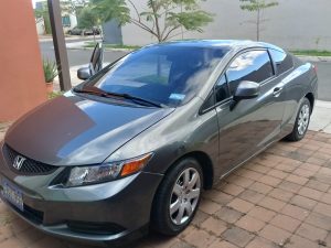 Honda Civic 2012 coupé- Motor 1.8. - 88000 millas. - Sistena ECODRIVE - Full Paquete Eléctrico. - Dos puertas. - Llantas en buen estado . - Rines con copas. - Aire acondicionado y power st.