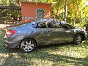 Honda Civic 2012 coupé- Motor 1.8. - 88000 millas. - Sistena ECODRIVE - Full Paquete Eléctrico. - Dos puertas. - Llantas en buen estado . - Rines con copas. - Aire acondicionado y power st.
