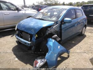 Vendo Mitsubishi Mirage 2015 (a reparar), Reservelo YA! estara en Aduana en aproximadamente 28 días, Automático, Full Extras (vidrios y espejos eléctricos, cierre central), Motor 1.2L, super económico, bolsas buenas, $4900, Inf. al correo ó 79278982