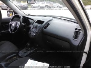 Vendo Kia Soul 2012 (a reparar), Vealo YA! en Aduana, Automático, Full Extras (vidrios y espejos eléctricos, cierre central), Motor 1.6L, super económico, bolsas buenas, $4900, Inf. al correo ó 79278982
