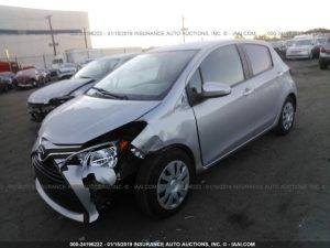 Vendo Toyota Yaris 2015, (A reparar), Reservelo Ya, Estara en Aduana en aproximadamente 28 dias, Automática, Motor 1.5L, Full Extras (vidrios y espejos eléctricos), $7200 Inf. al correo ó 79278982