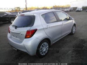 Vendo Toyota Yaris 2015, (A reparar), Reservelo Ya, Estara en Aduana en aproximadamente 28 dias, Automática, Motor 1.5L, Full Extras (vidrios y espejos eléctricos), $7200 Inf. al correo ó 79278982