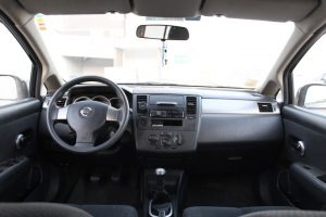 Nissan Tiida 2011 Sport 1.6 FullMantención y Revisión técnica al día.Sólo uso particular.Ficha técnica 2011TipoHatchbackMotor1.6