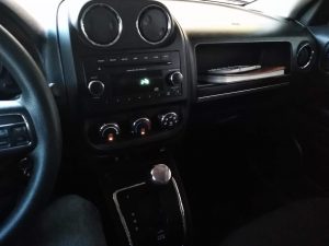 Jeep Cj 2014- Economico !!! Motor 2.0 de 4 cilindros.- Aire helando super bien.- Amortiguacion y estabilidad excelente.- Ventanas y espejos electricos.