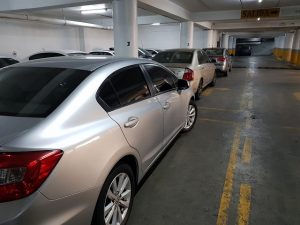 Vendo Honda Civic 2002 EX, Automático, 4 puertas, full extras (vidrios y espejos eléctricos, cierre central), CD player con USB y entrada auxiliar, rines, sunroof, A/C, muy económico, $6900 ¡Precio Negociable!, Inf. al correo ó 79278982