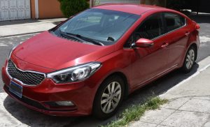KIA Rio 2014 EX •Full Extras•Rines especiales•TODAS sus bolsas buenas•Llantas en perfecto estado•A/C funcionando