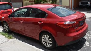 KIA Rio 2014 EX •Full Extras•Rines especiales•TODAS sus bolsas buenas•Llantas en perfecto estado•A/C funcionando